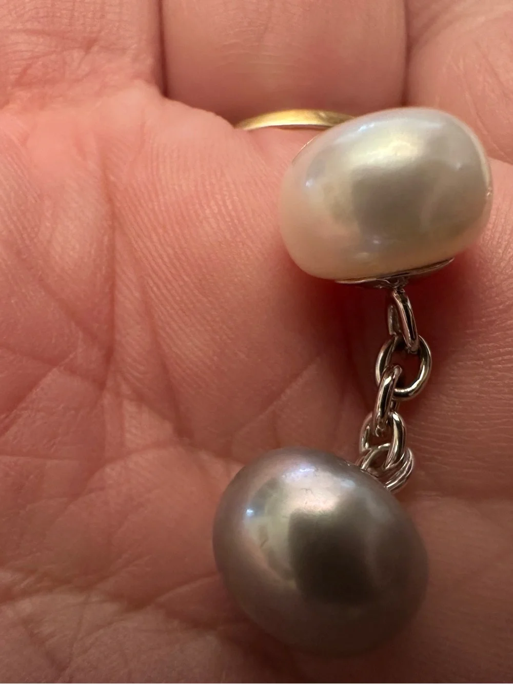 BNIB TRIANON PEARL AND 18K WHITE GOLD CUFFLINKS $2150 - Picture 7 of 10
